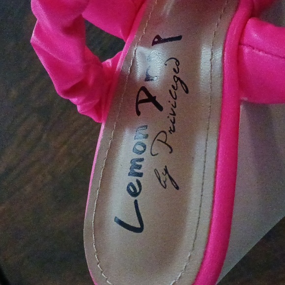 Lemon Drop by Privileged Hollin Shoes - Picture 3 of 4